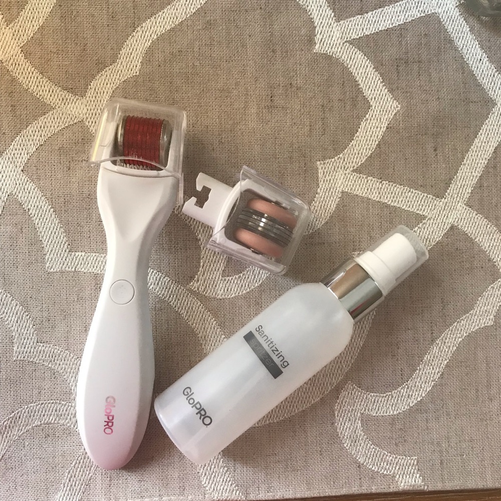 Glo pro microneedling with two attachments